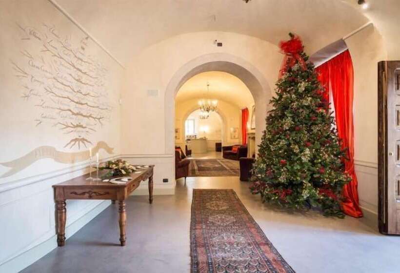 فندق Castello Di Pontebosio Luxury Resort