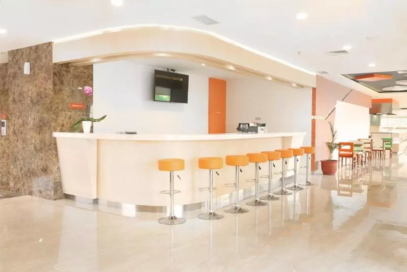 Harris Hotel Sentraland