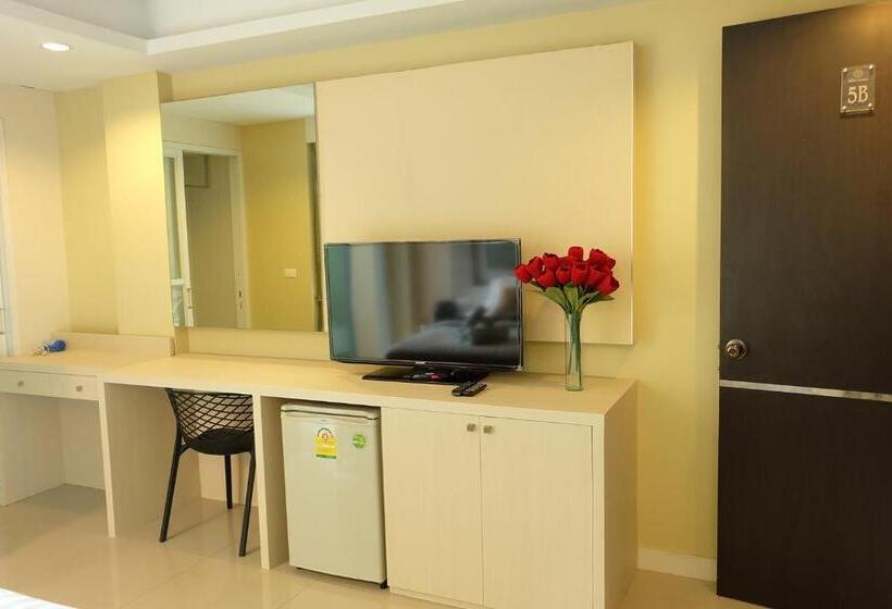 בית מלון כפרי The Luxury Residence