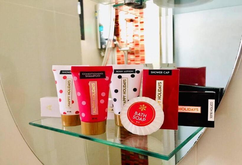 בית מלון כפרי The Luxury Residence