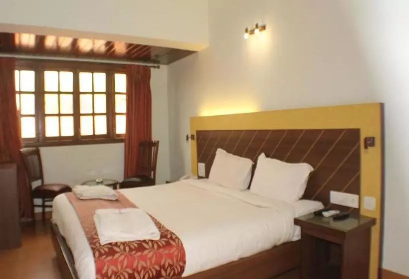 Oyo 7454 Hotel Ronaldo S