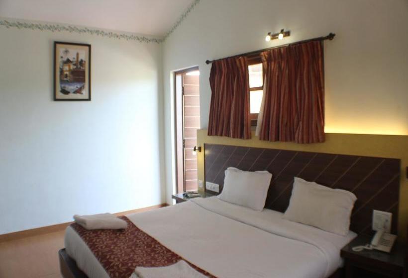 Oyo 7454 Hotel Ronaldo S