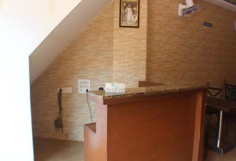 Oyo 7454 Hotel Ronaldo S