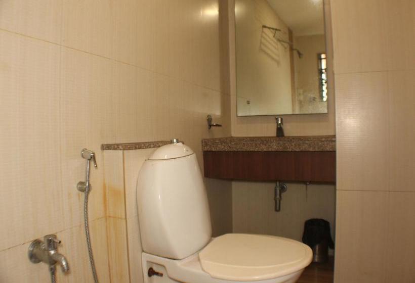 Oyo 7454 Hotel Ronaldo S