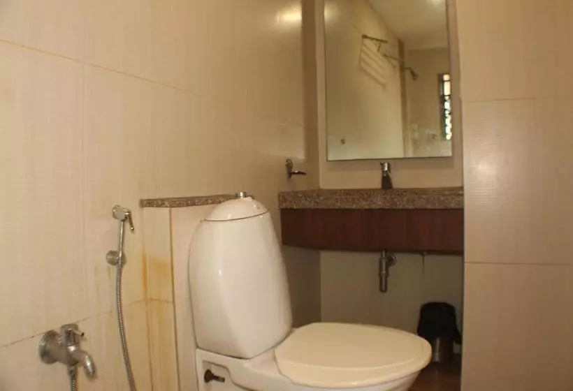 Oyo 7454 Hotel Ronaldo S