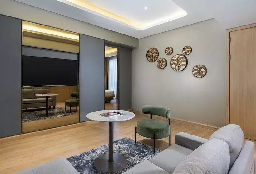 ホテル Swiss Belinn Indramayu