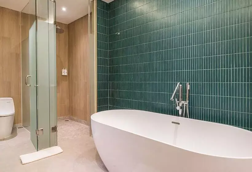 ホテル Swiss Belinn Indramayu