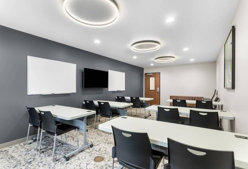 هتل Everhome Suites Cheyenne