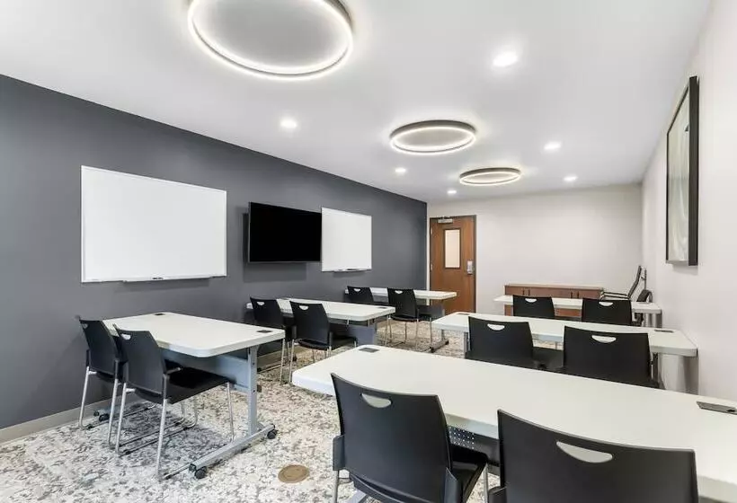 هتل Everhome Suites Cheyenne