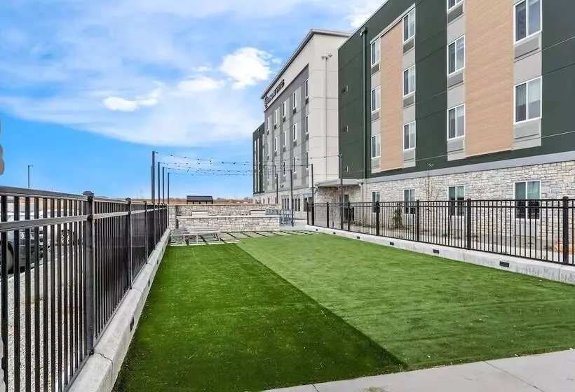 هتل Everhome Suites Cheyenne