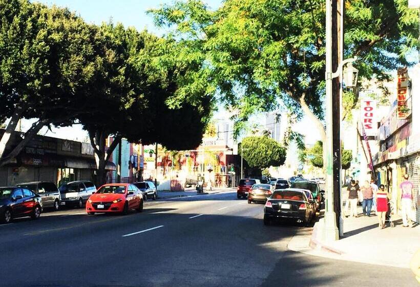 فندق صغير Hollywood Stay