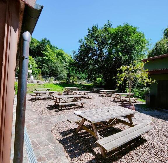 Albergue Los Nuberos   Hostel