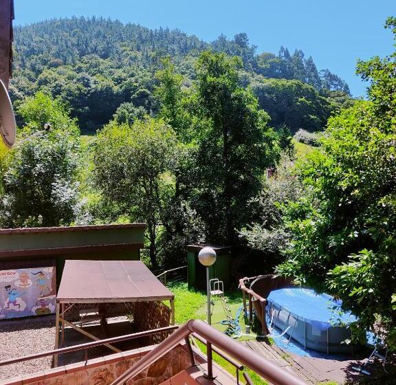 Albergue Los Nuberos   Hostel