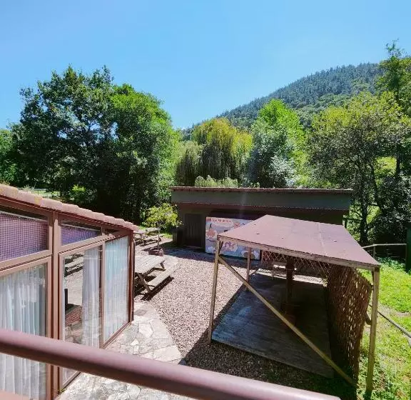 Albergue Los Nuberos   Hostel