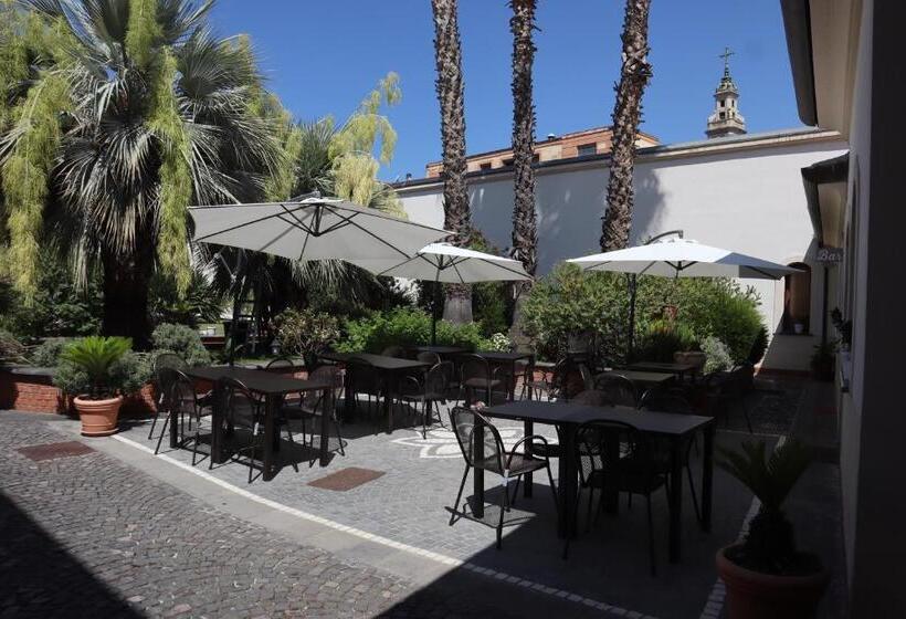 Pompei Hostel Deluxe