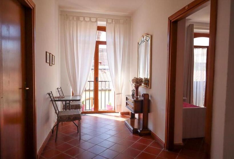 Pompei Hostel Deluxe