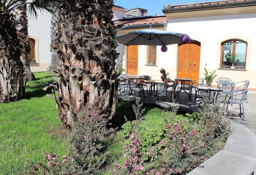 Pompei Hostel Deluxe