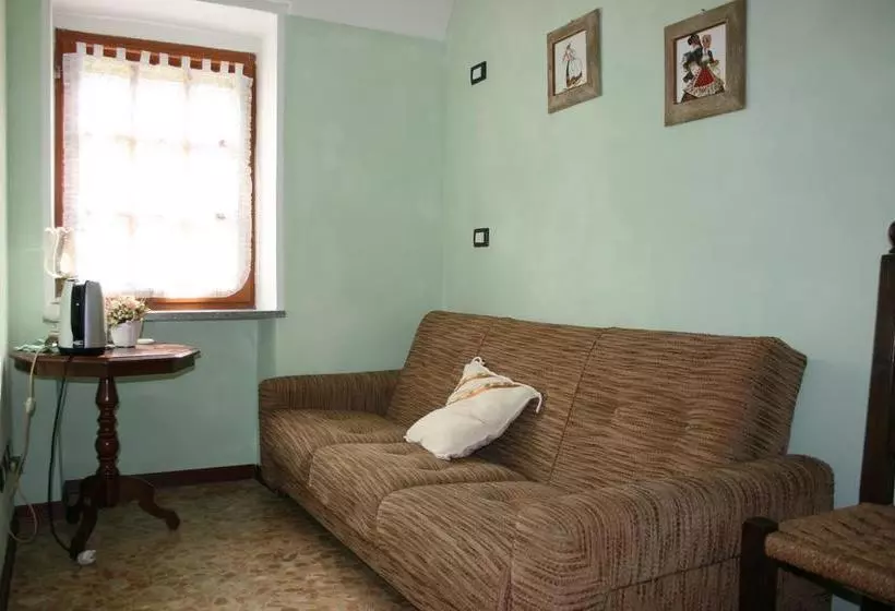 تختخواب و صبحانه Anticoborgo