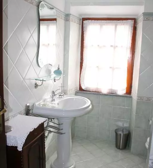 تختخواب و صبحانه Anticoborgo