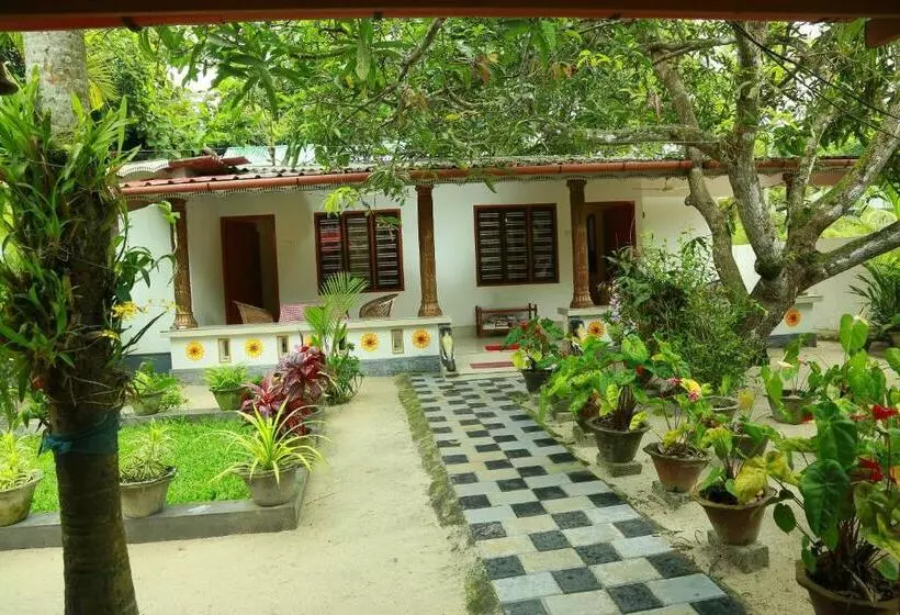 Aamiaismajoitus (B&B) Marari Nest Beach Homestay