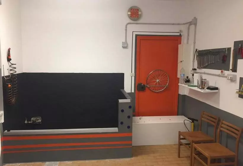 هتل Albergo Aduepassi & Servizio Bike Shuttle