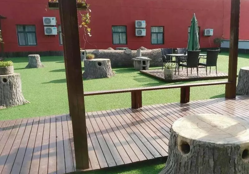 Hotelli Greentree Inn Jiangsu Lianyungang Donghai New Bus Station Express