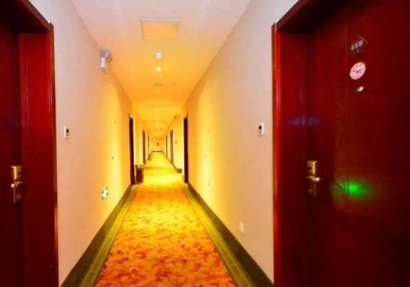 Hotelli Greentree Inn Jiangsu Lianyungang Donghai New Bus Station Express