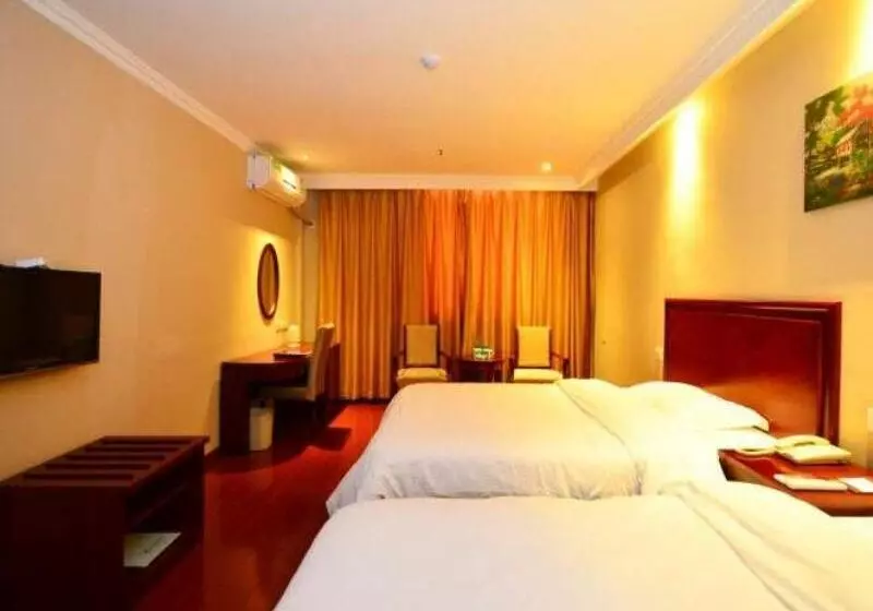 Hotelli Greentree Inn Jiangsu Lianyungang Donghai New Bus Station Express