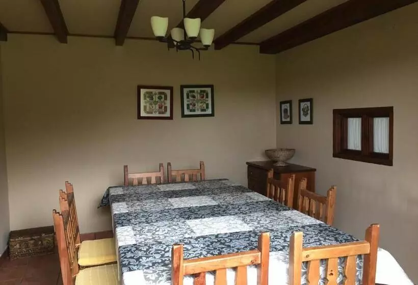 هتل L Espantayu