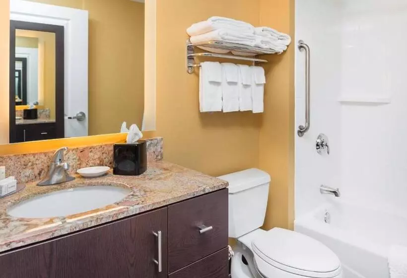 Hotelli Towneplace Suites By Marriott New Hartford