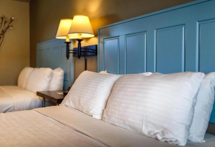 Julie's Park Cafe & Motel