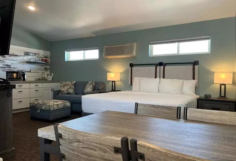 Julie's Park Cafe & Motel