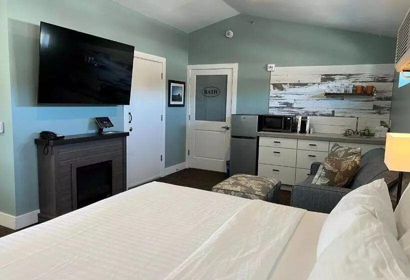 Julie's Park Cafe & Motel