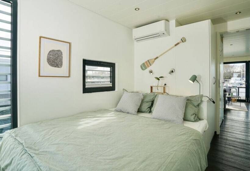 호텔 Hausboot In Boltenhagen