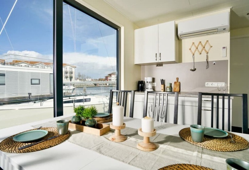 호텔 Hausboot In Boltenhagen