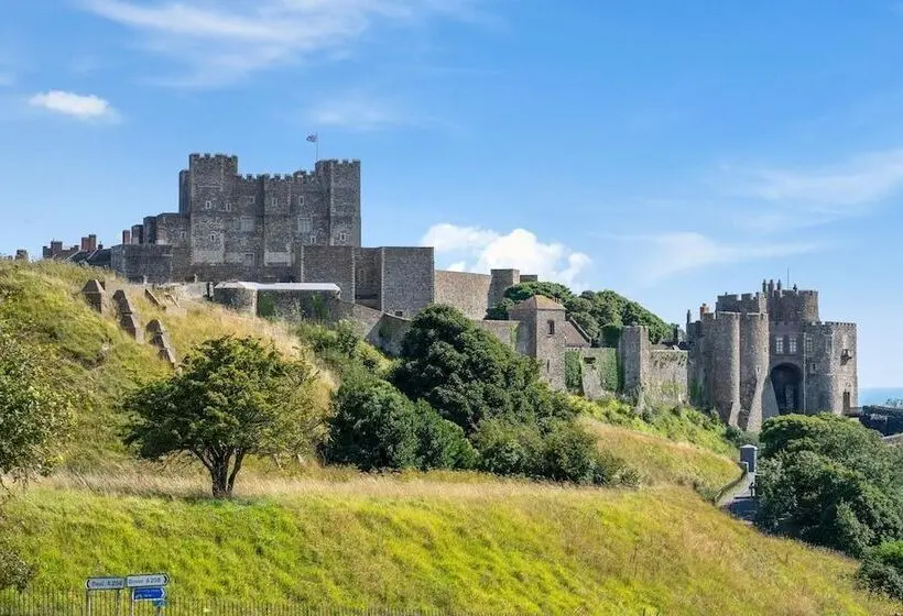レジデンス Knights Rest  Beautiful Home In Dover With Parking