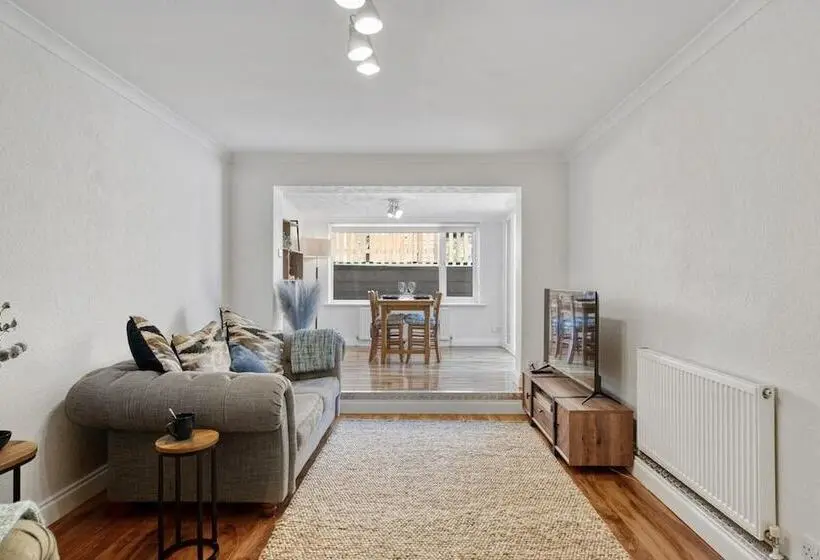 レジデンス Knights Rest  Beautiful Home In Dover With Parking