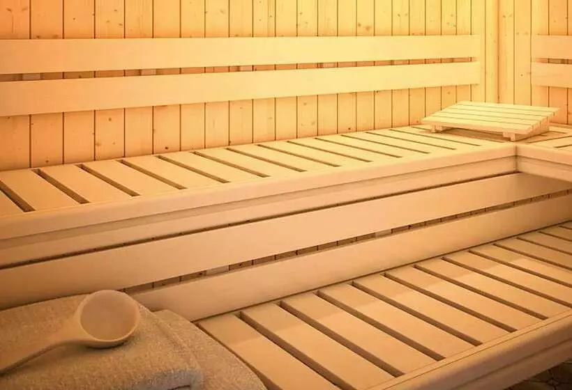 Hotelli Romantic Tent Lodge In Dalerveen With Sauna