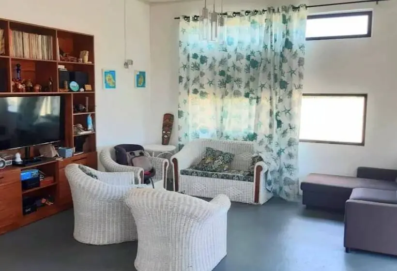 اقامتگاه Remarkable 3 Bed House In Pointe Aux Piments
