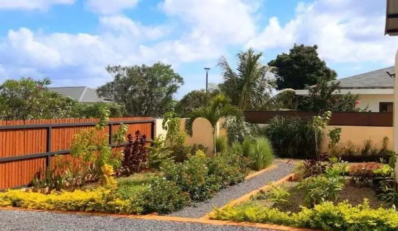 اقامتگاه Remarkable 3 Bed House In Pointe Aux Piments