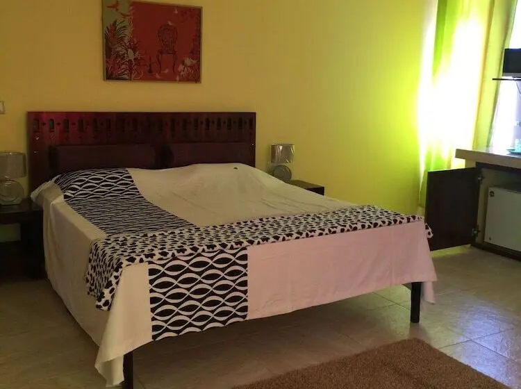 Bob Apartments