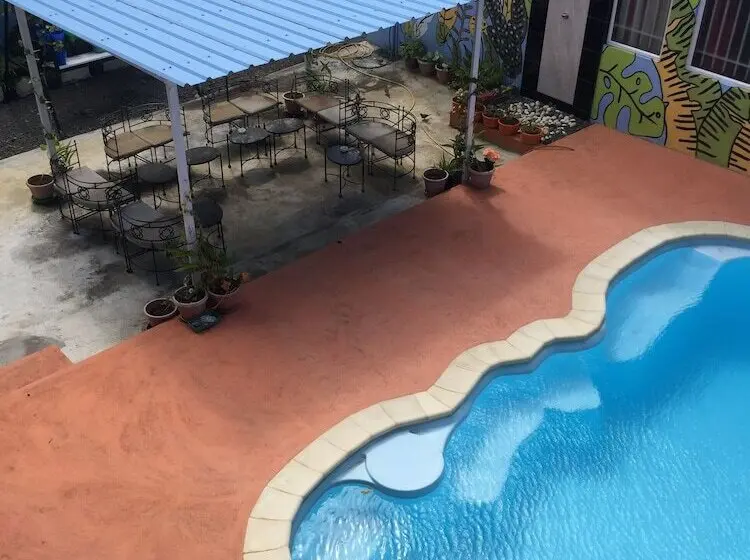Bob Apartments