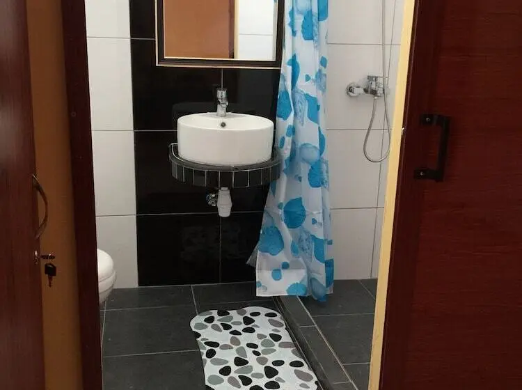 Bob Apartments