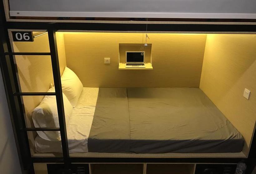 הוסטל Innbox Capsule