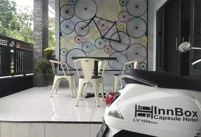 Hostel Innbox Capsule