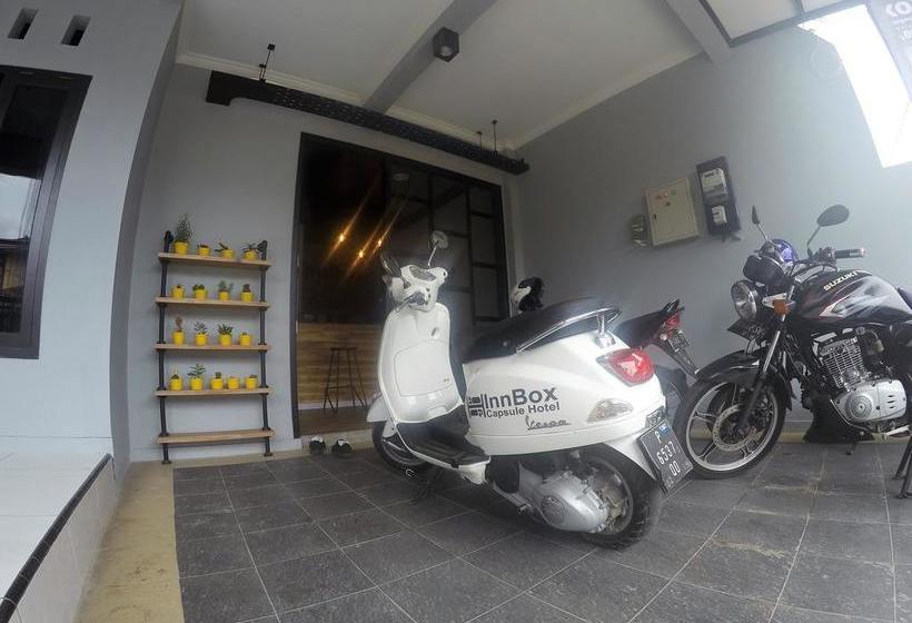 הוסטל Innbox Capsule