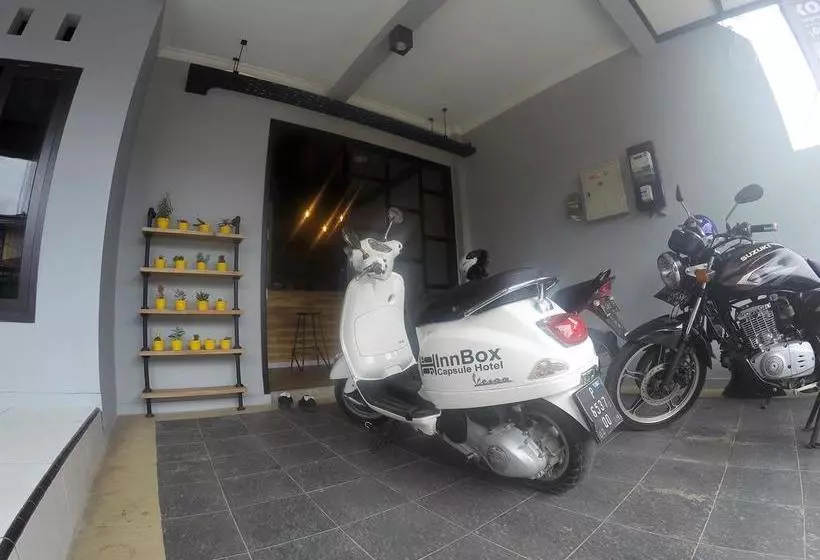Hostel Innbox Capsule
