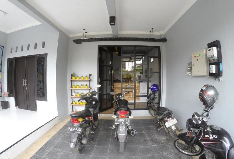 הוסטל Innbox Capsule