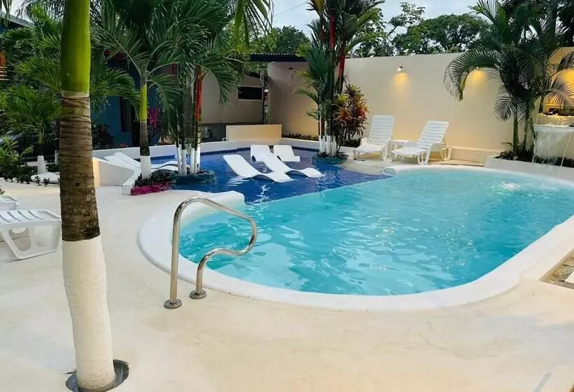 Retkeilymaja Millenium Manuel Antonio Park And Beach