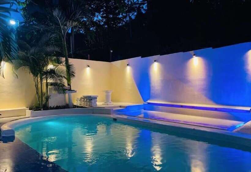 ユースホステル Millenium Manuel Antonio Park And Beach